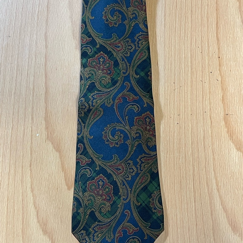 Tommy Hilfiger Blue Green Tartan Paisley 100% Silk Tie Made In USA